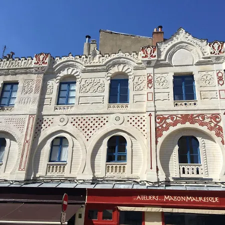 Ancien Couvent Dans Le Centre Historique De Valence شقة