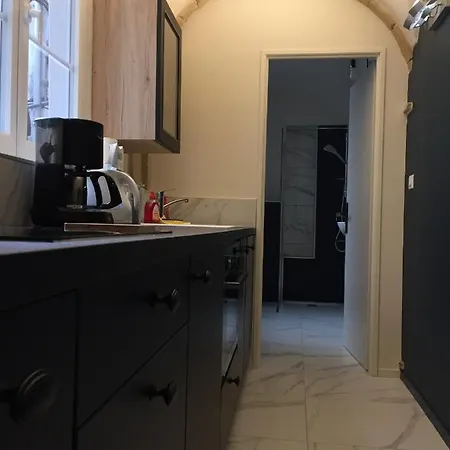Ancien Couvent Dans Le Centre Historique De Valence Apartment *