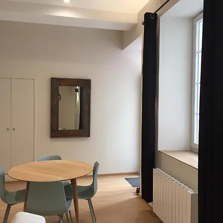 Апартаменты Ancien Couvent Dans Le Centre Historique De Valence *