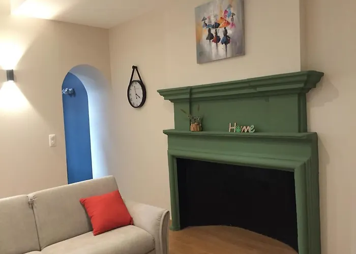 Ancien Couvent Dans Le Centre Historique De Valence * Valence (Drome)